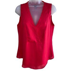 NWT White House Black Market Fushcia V-Neck Sleeveless Blouse Size 6